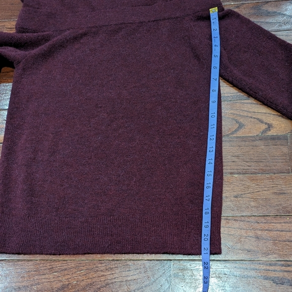 BNWOT Club Monaco Alpaca wool off the shoulder sweater - Picture 8 of 9